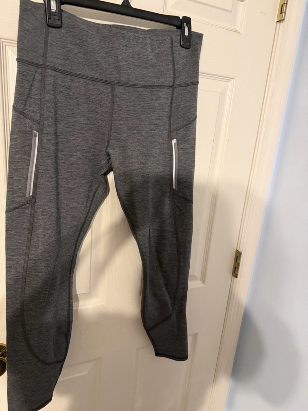 Athleta Heather Grey Rainier Tights - Size Large
